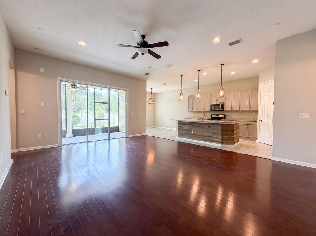 Photo 10 of 31 of 316 Willow Lake Dr, Saint Augustine, FL