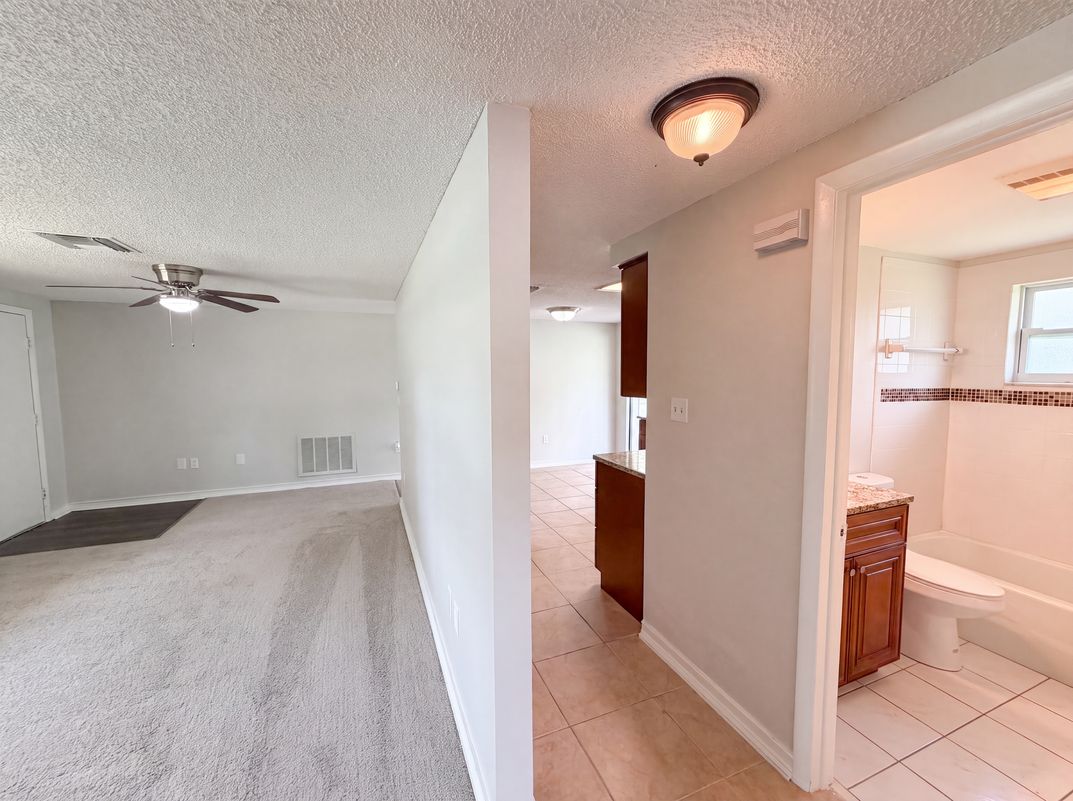 Photo 6 of 22 of 3412 Nixon Rd, Holiday, FL