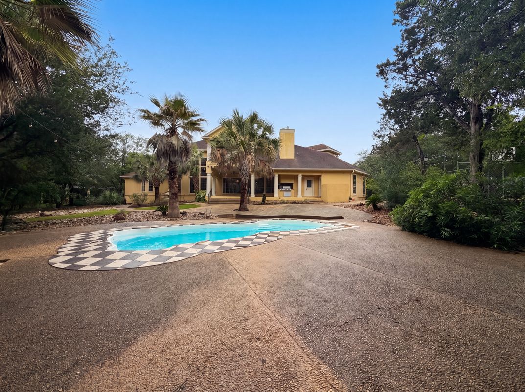 Photo 5 of 26 of 20646 Wahl Ln, San Antonio, TX