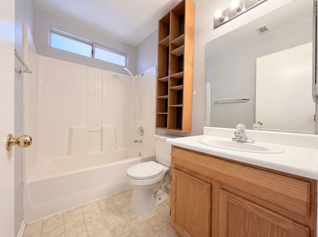 Photo 24 of 33 of 9121 Indian Breeze Dr, Las Vegas, NV