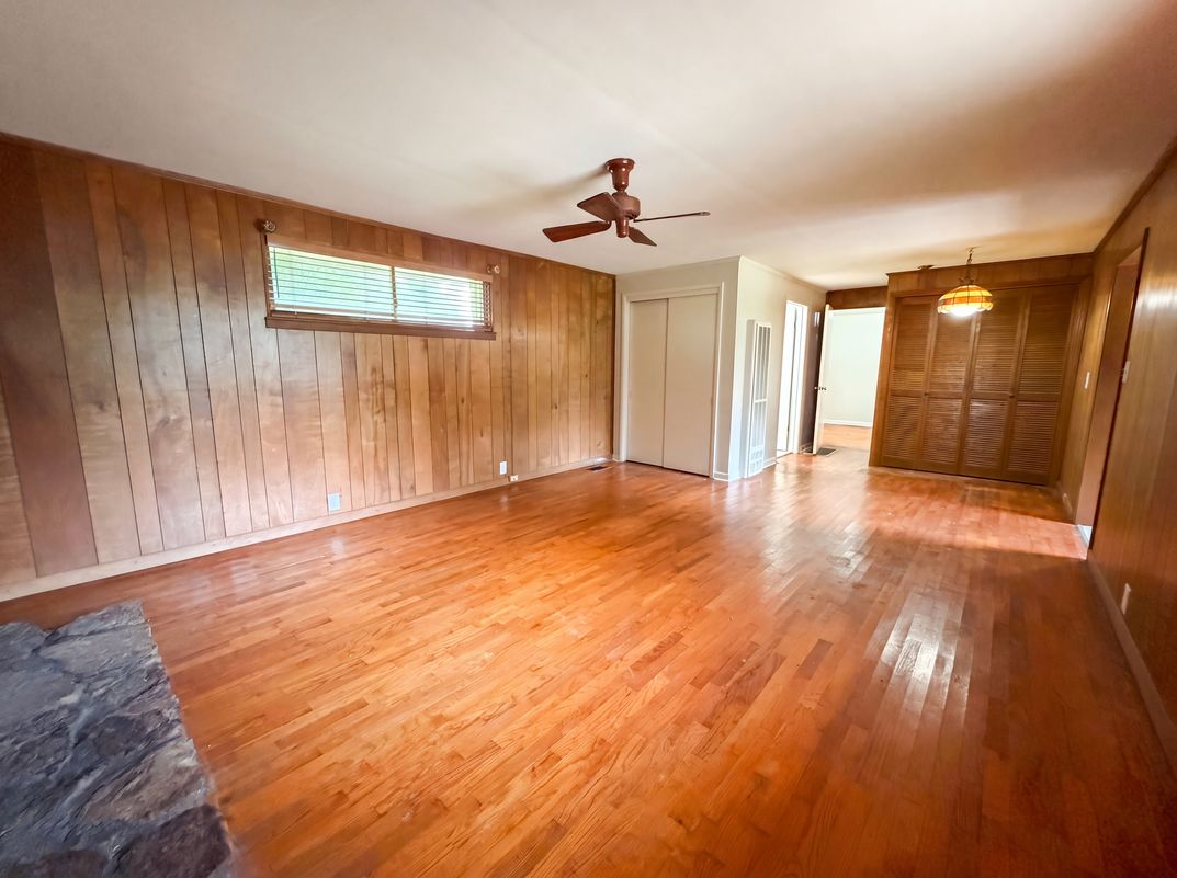 Photo 10 of 16 of 624 Belview St, Bessemer, AL