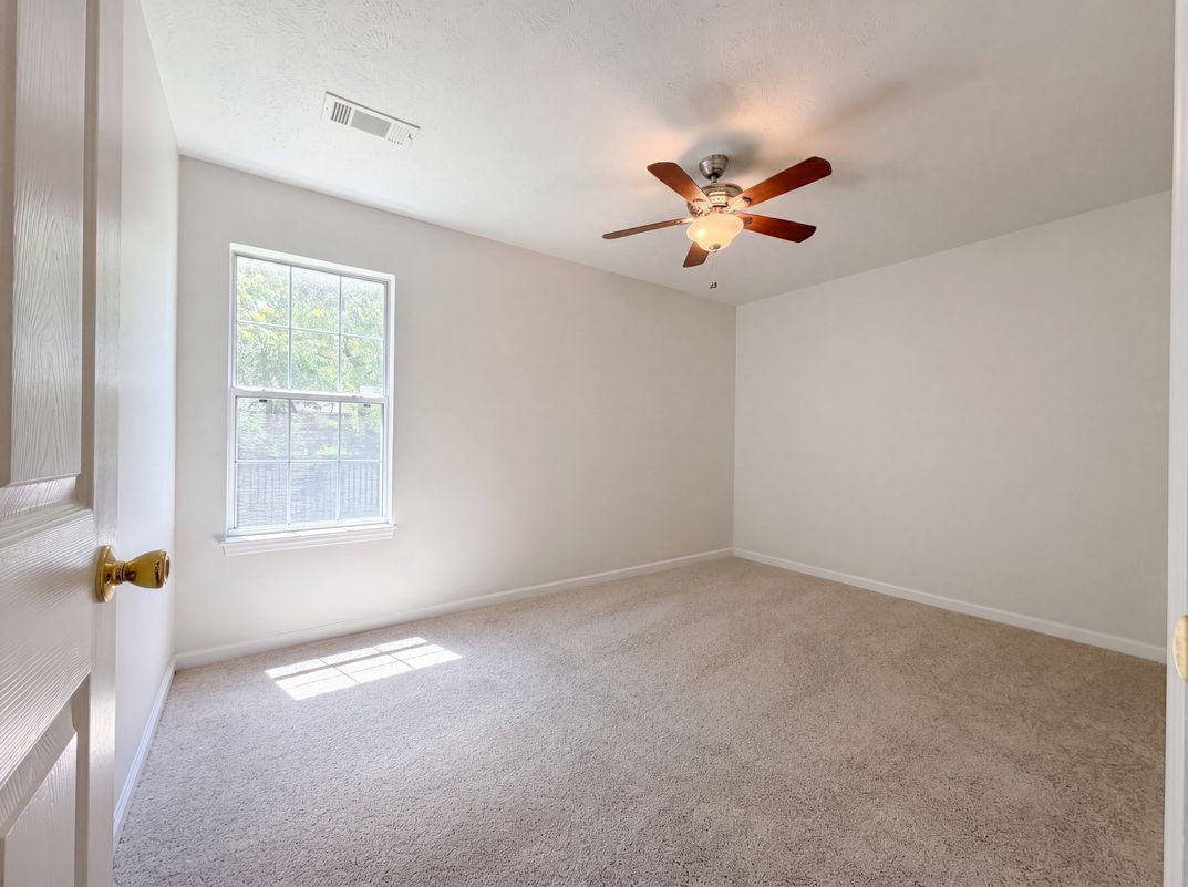 Photo 11 of 16 of 609 Sandy Spring Trl, Madison, TN