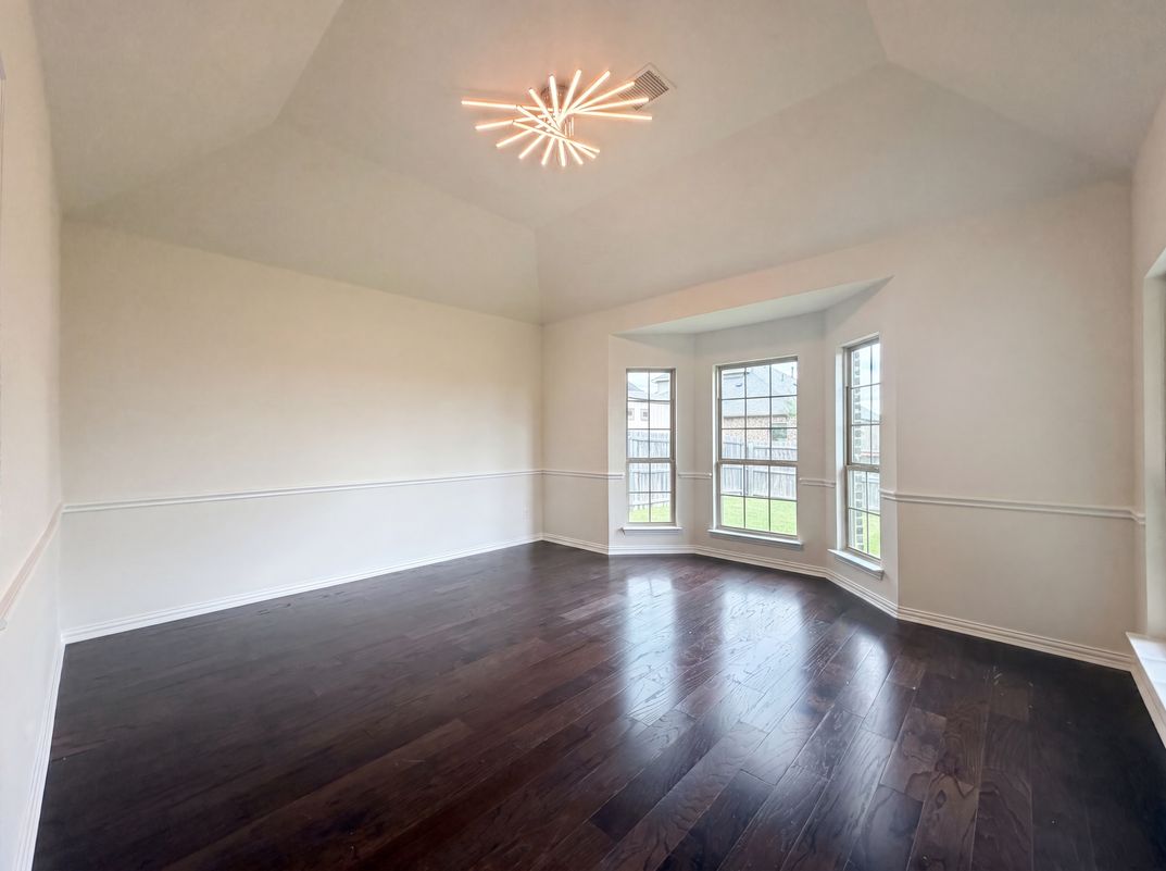 Photo 7 of 17 of 1421 Caruth Ln, Celina, TX