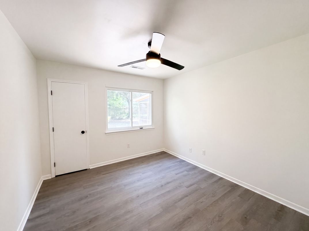 Photo 17 of 24 of 619 Piedmont Ln, Ladson, SC