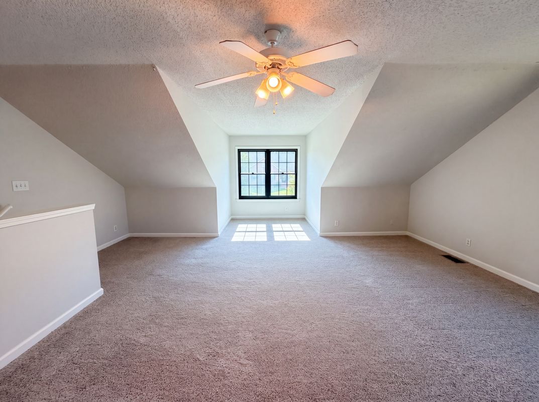 Photo 17 of 26 of 1688 Cedar Springs Cir, Clarksville, TN