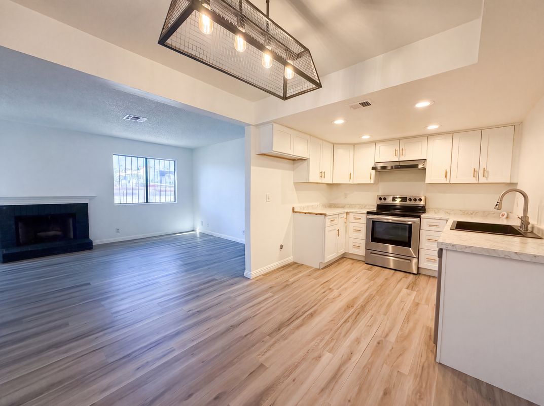 Photo 11 of 23 of 1701 E Katie Ave, Las Vegas, NV