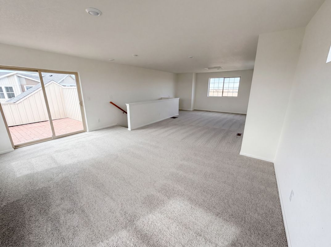 Photo 25 of 34 of 10186 Zeno St, Commerce City, CO