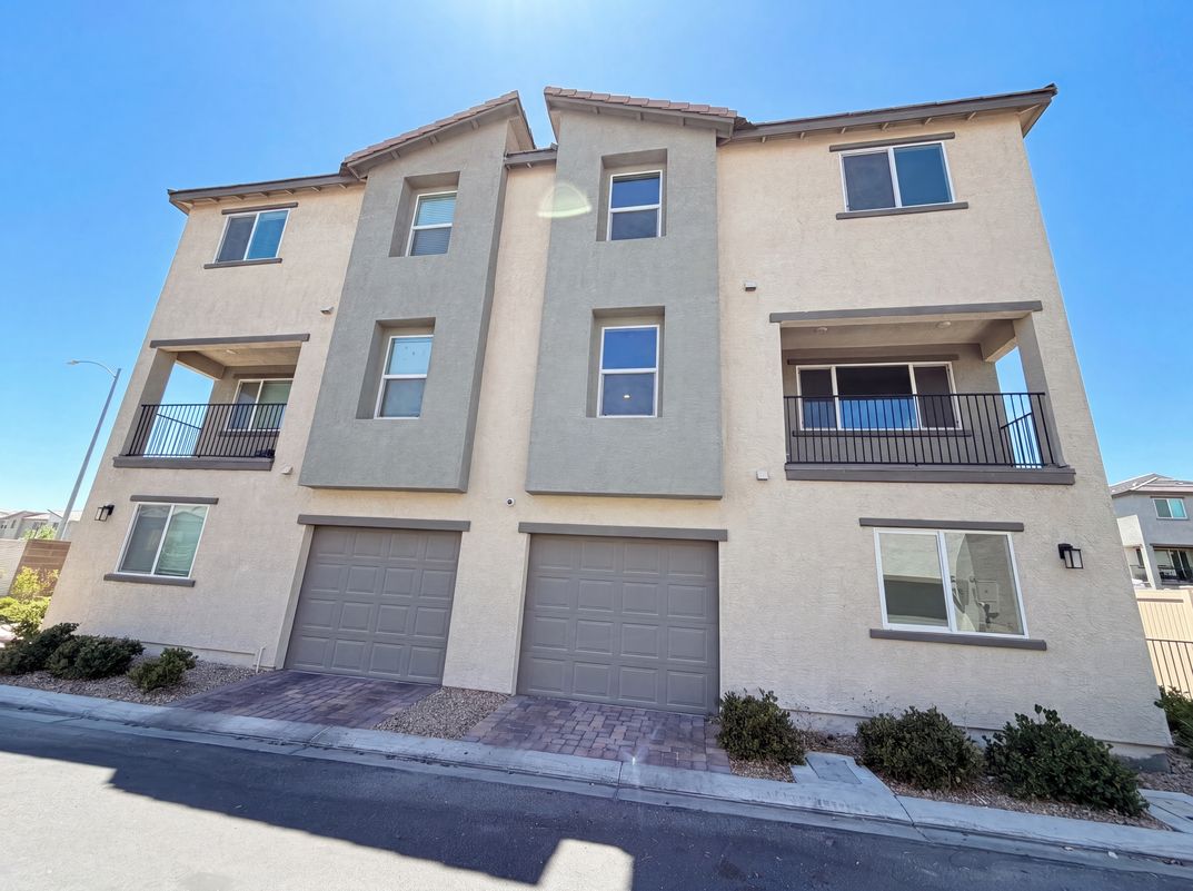 Photo 36 of 39 of 6929 Crimson Shadow St, North Las Vegas, NV