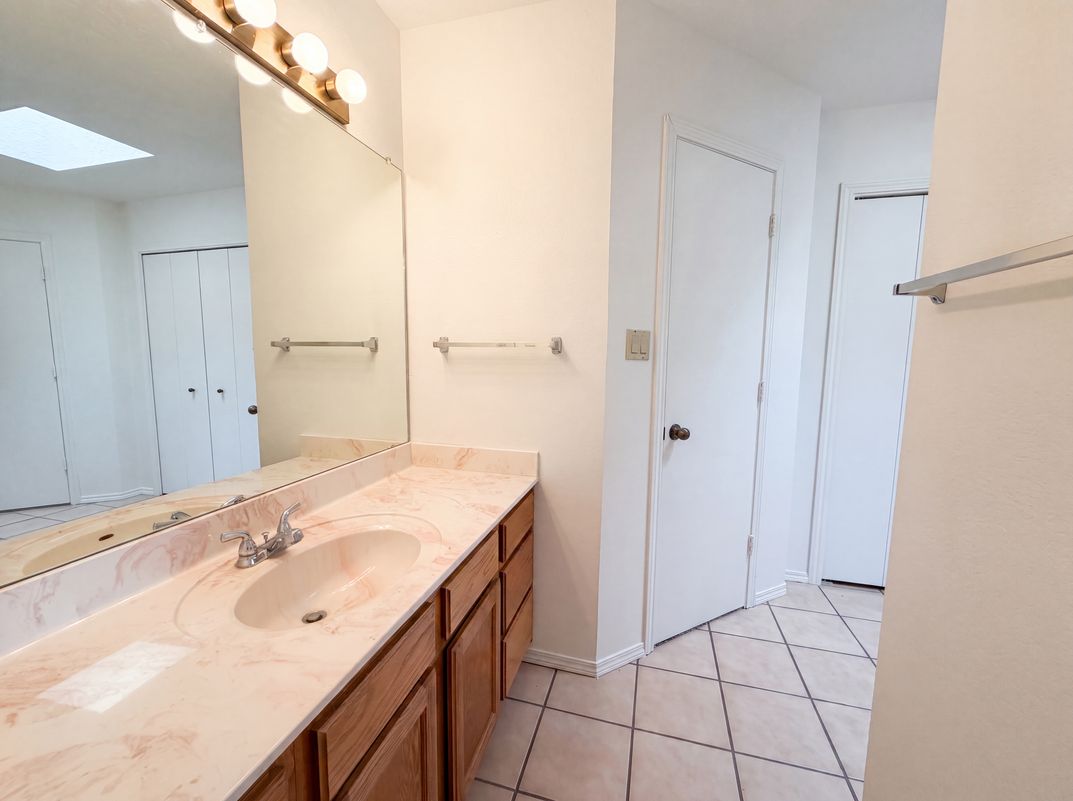 Photo 12 of 20 of 4417 Spanish Broom Ct NW, Albuquerque, NM