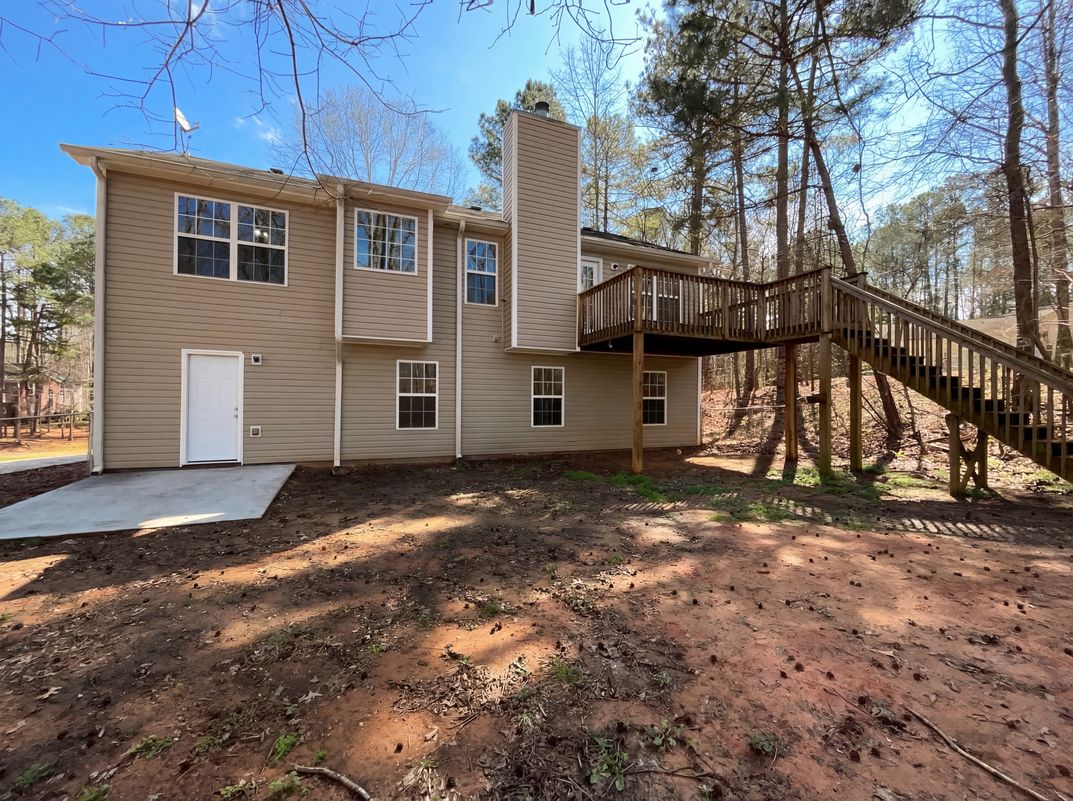 Photo 5 of 28 of 50 Cranbrook Ct, Covington, GA
