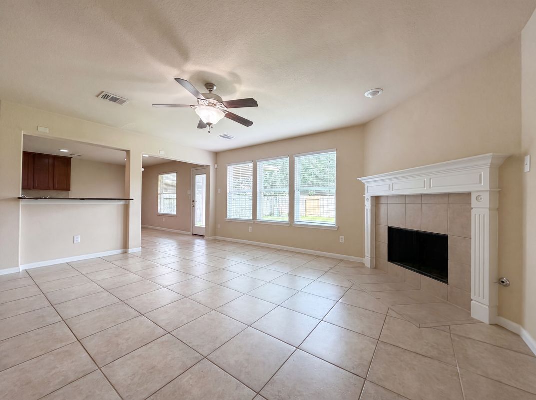 Photo 16 of 21 of 9965 Boulder Bend Ln, Brookshire, TX