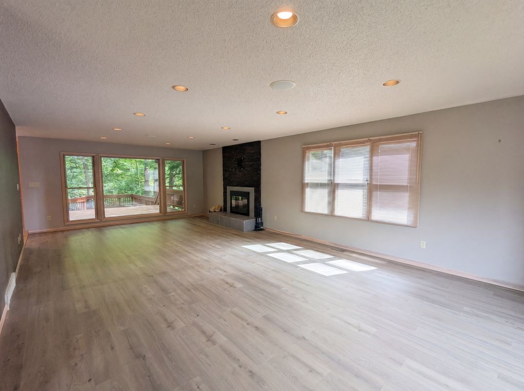 Property photo 3 of 7550 James Dr