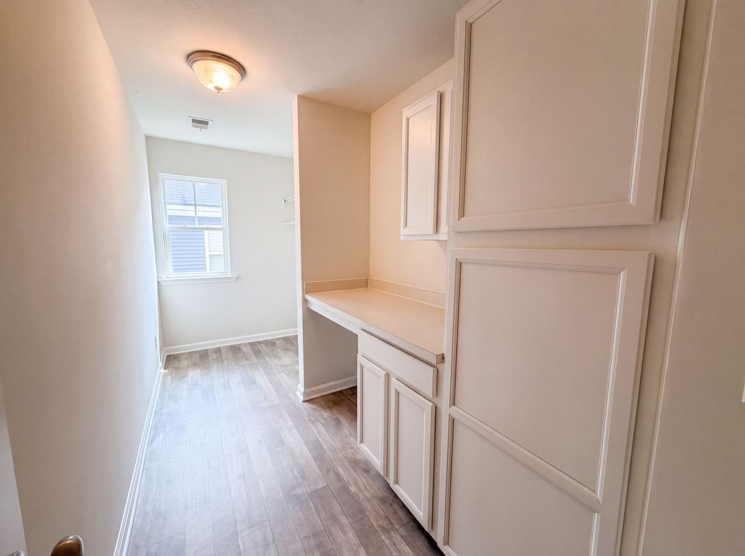 Photo 22 of 28 of 407 Westmoreland Rd, Columbia, SC