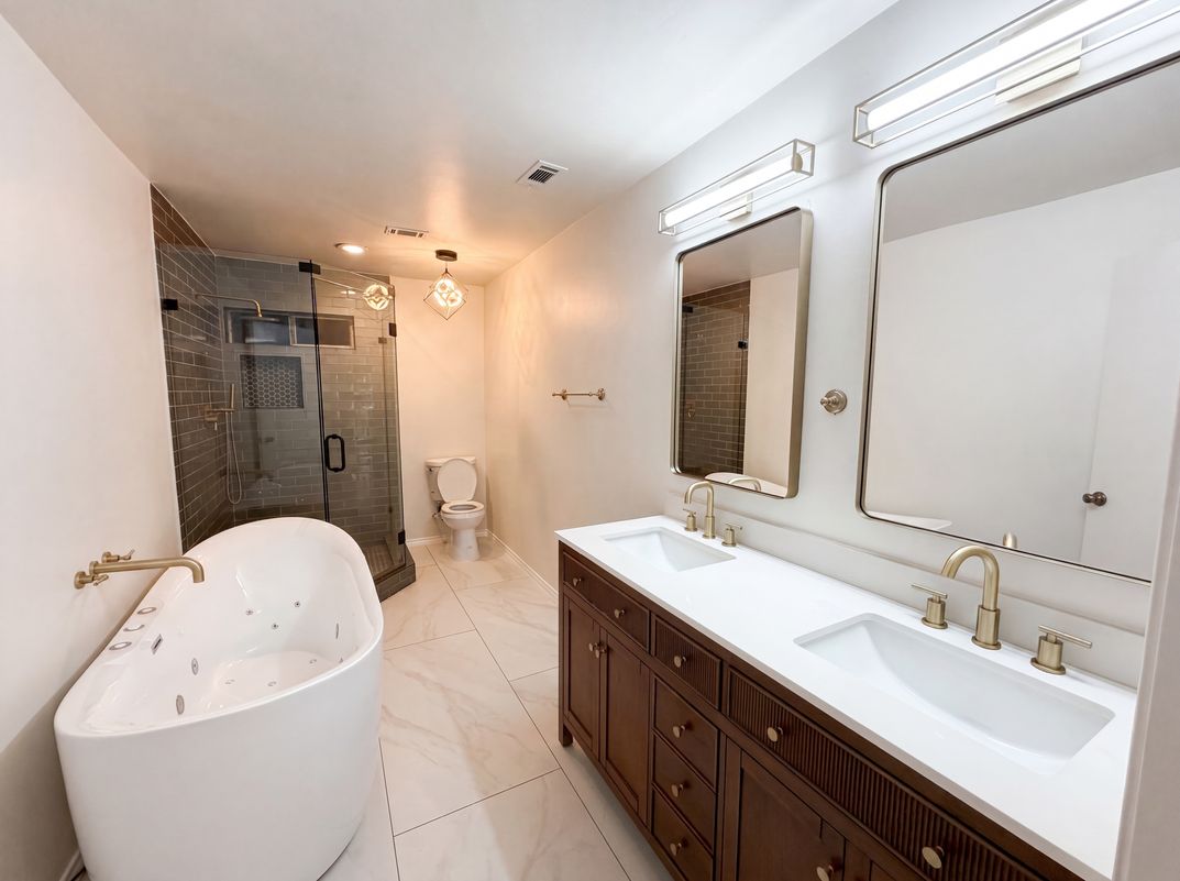 Photo 13 of 20 of 722 S Forest Ln, Duncanville, TX