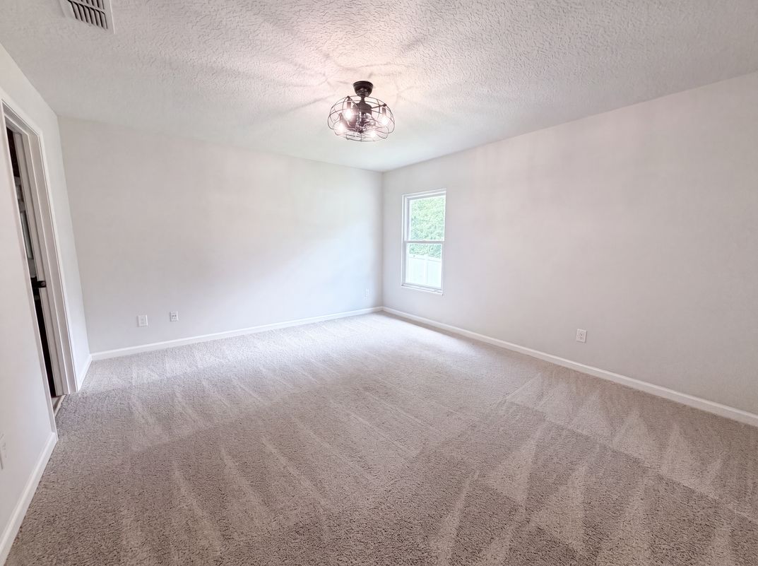 Photo 12 of 18 of 7428 Sweet Rose Ln, Jacksonville, FL