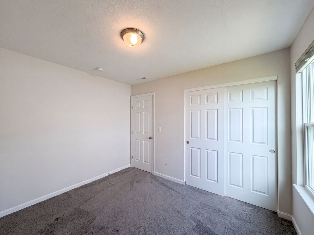 Photo 9 of 19 of 1314 Timber Glen Dr, Wilmington, OH
