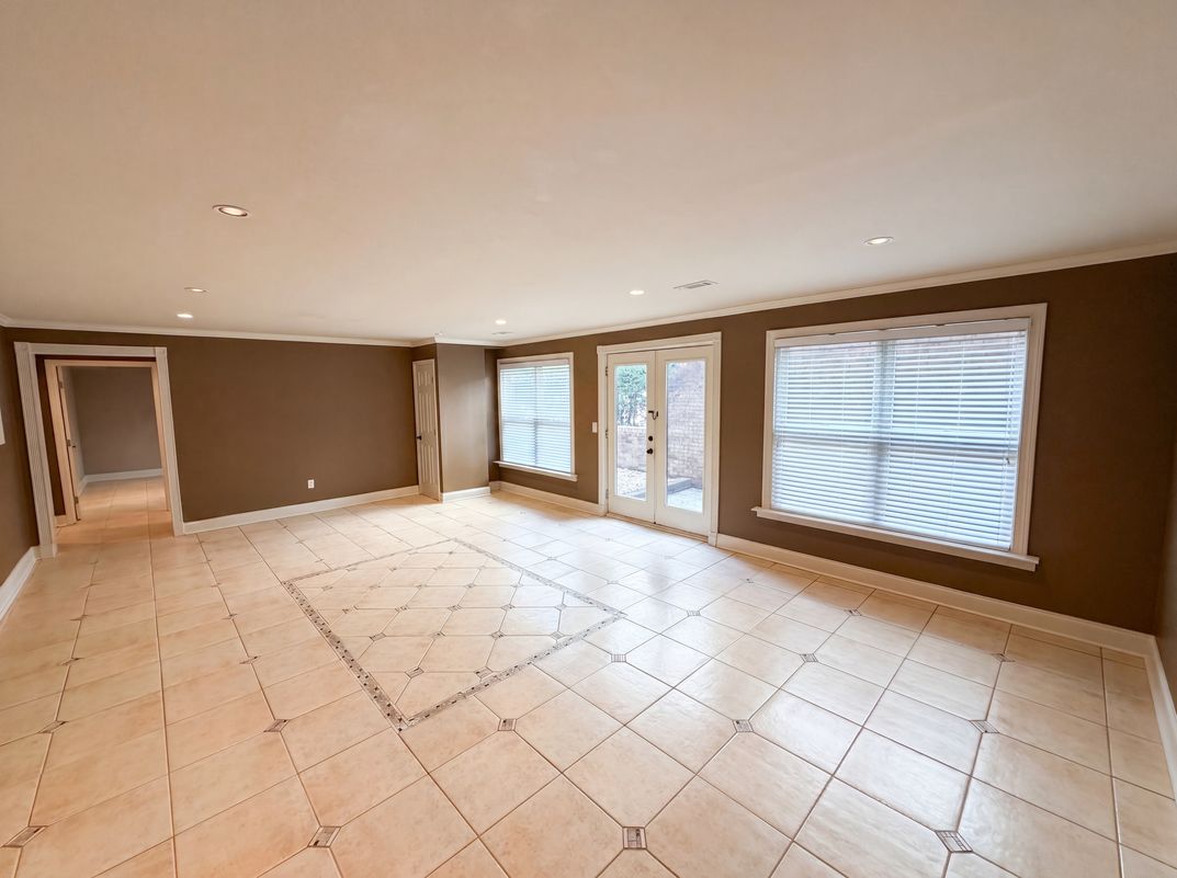 Photo 16 of 71 of 3250 Camellia Ln, Suwanee, GA