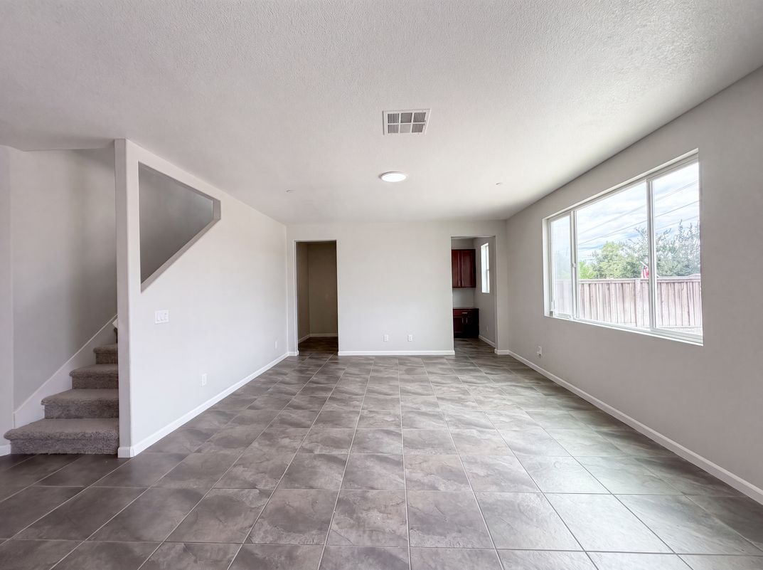 Photo 10 of 33 of 1519 Sycamore Dr, Oakley, CA