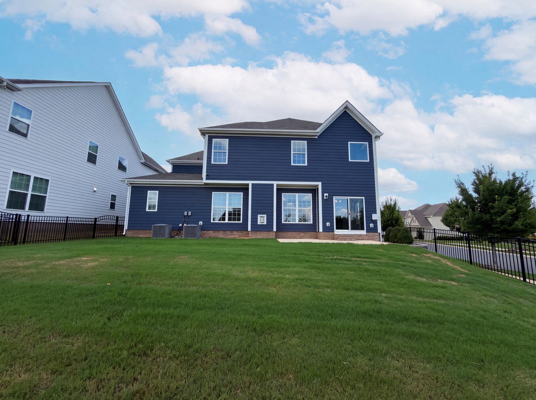 Photo 5 of 22 of 3001 Sterling Dr, Waxhaw, NC