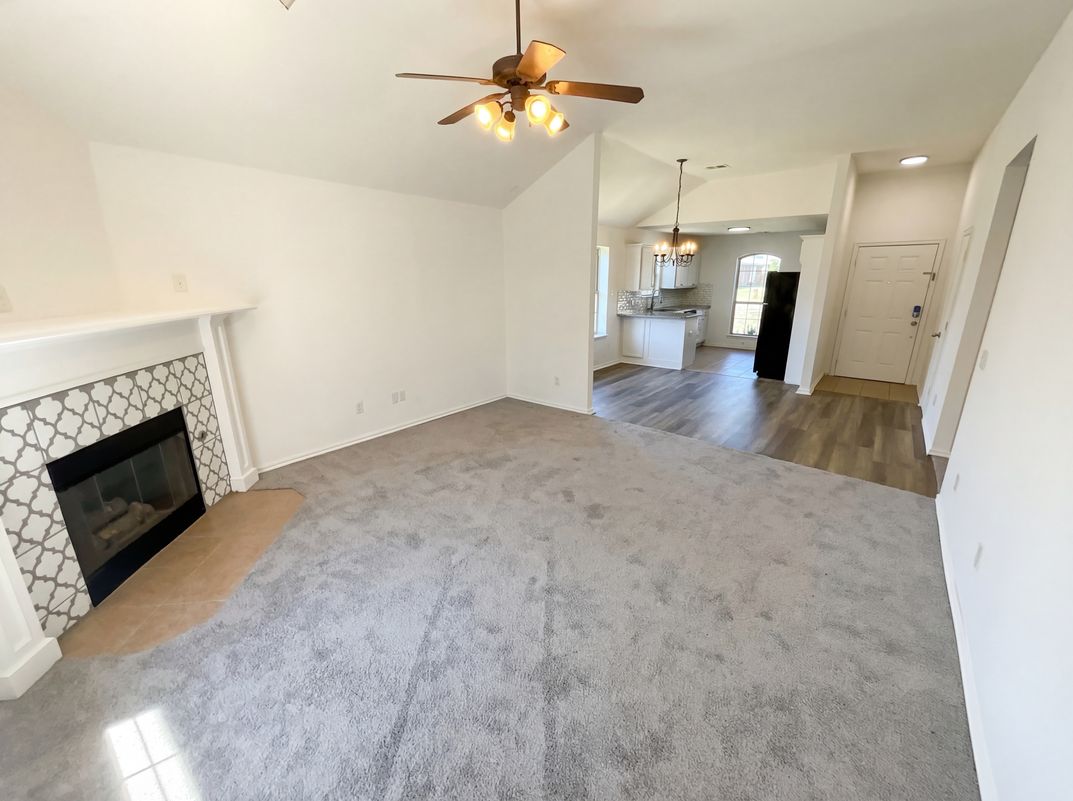 Photo 3 of 18 of 504 Woodbriar, Noble, OK