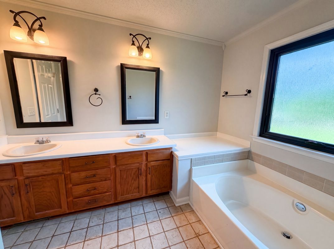 Photo 6 of 26 of 1688 Cedar Springs Cir, Clarksville, TN
