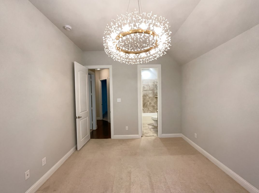 Photo 4 of 24 of 4157 Chantilly Ln, Frisco, TX