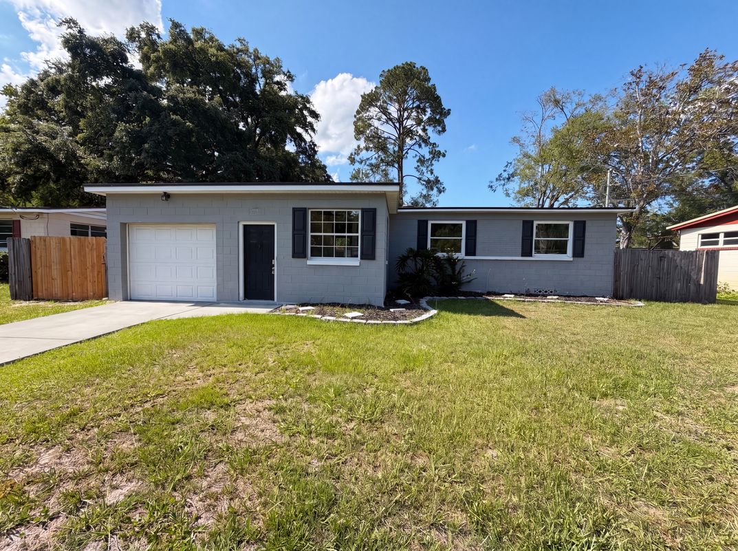 Property photo 1 of 6543 Aires Rd