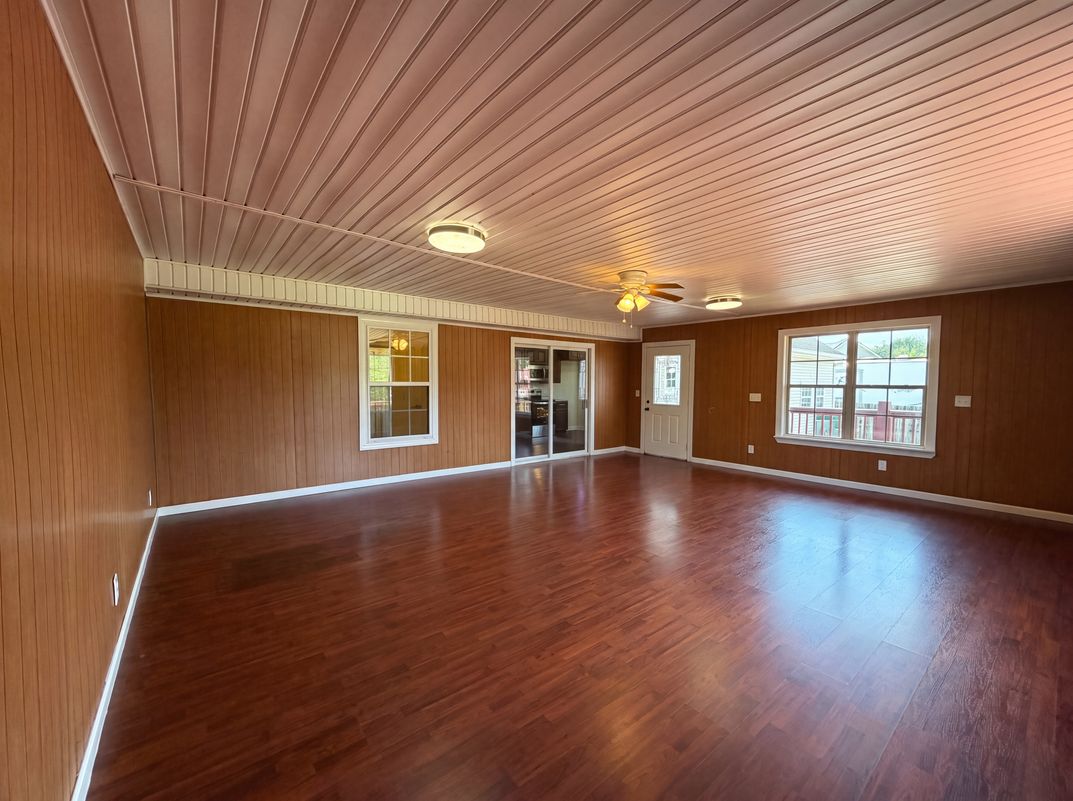 Photo 13 of 28 of 125 Ivanhoe Ct, Murfreesboro, TN