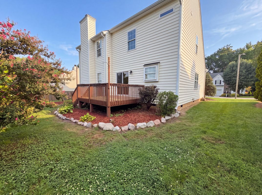 Photo 5 of 17 of 4549 Drewbridge Way, Raleigh, NC