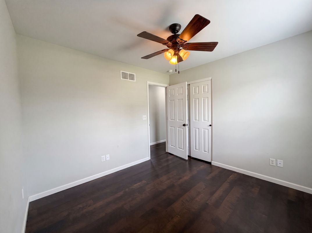 Photo 11 of 28 of 139 Palace Way Dr, Troy, MO