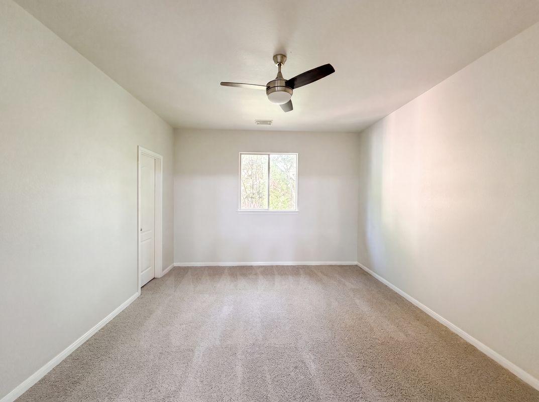 Photo 9 of 22 of 2404 Danciger Ln, Cedar Park, TX