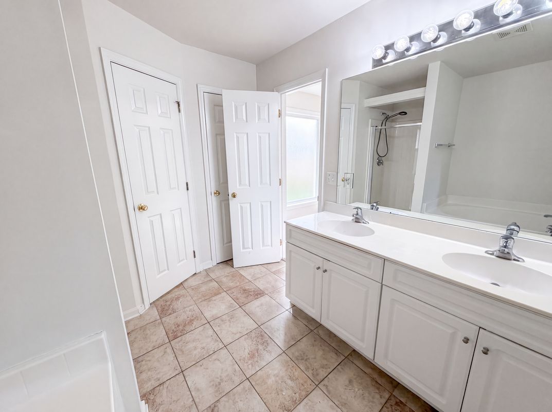 Photo 5 of 20 of 9325 Ayscough Rd, Summerville, SC
