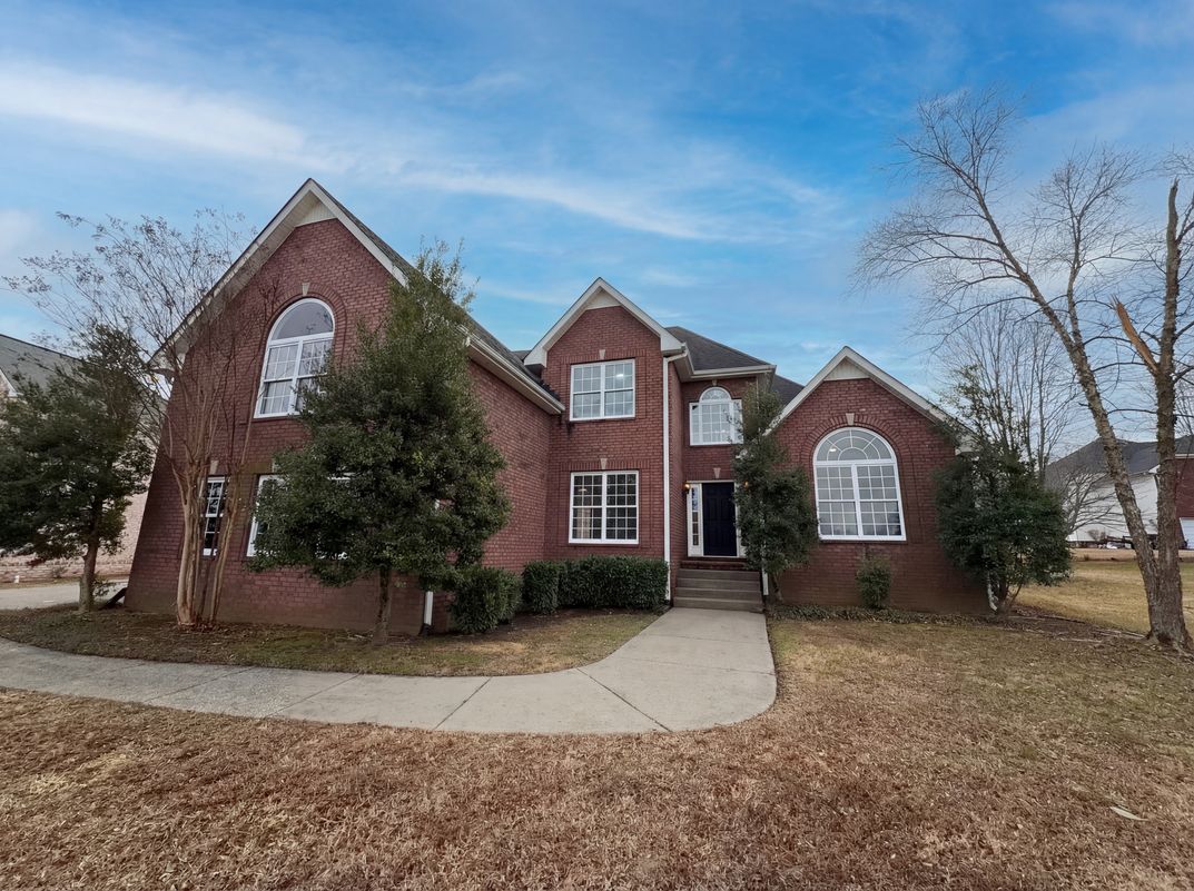 Photo 7 of 24 of 102 Riverbirch Ln, Hendersonville, TN