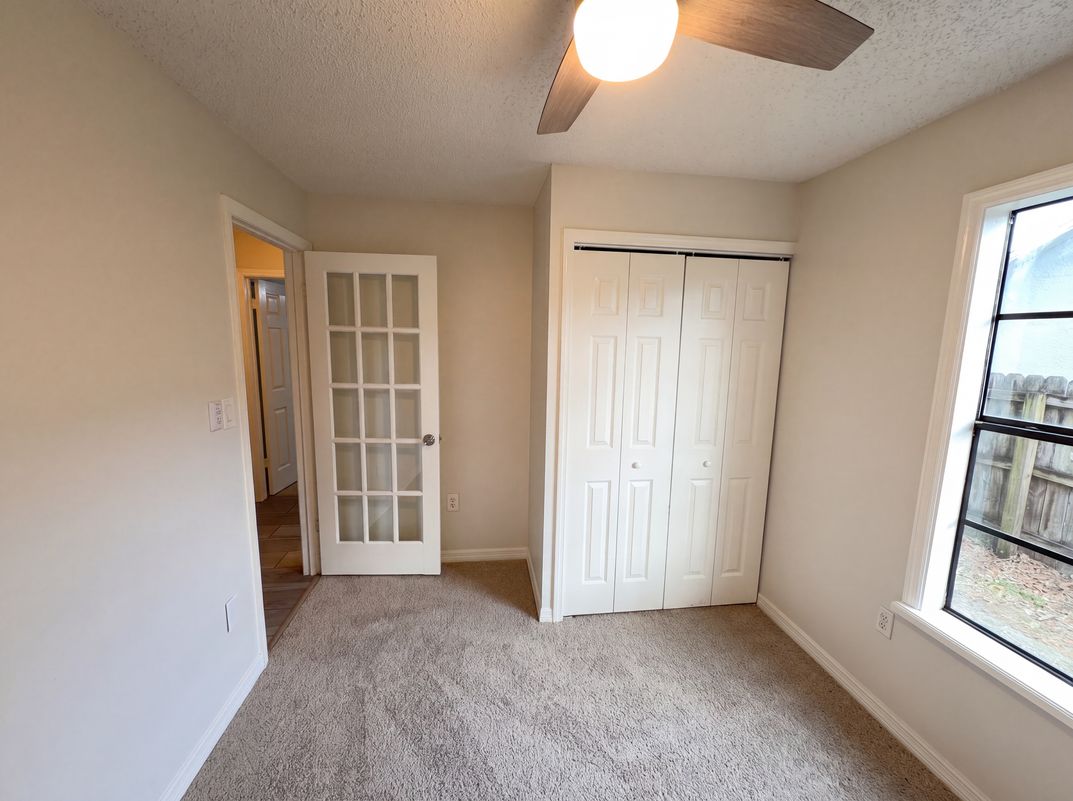 Photo 18 of 24 of 967 Lamplighter Dr NW, Palm Bay, FL