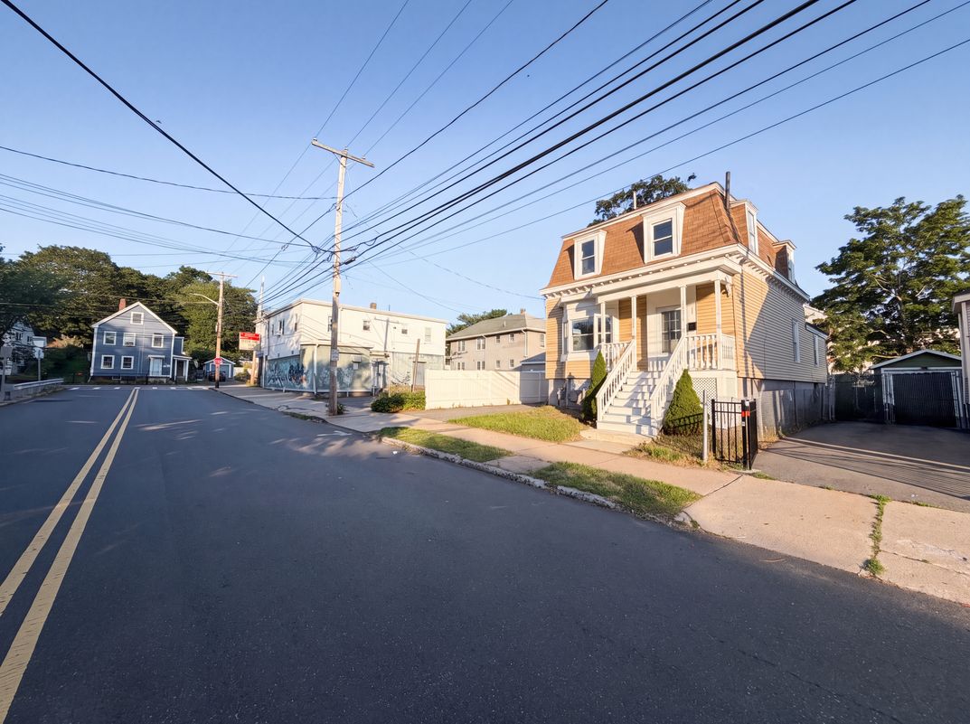 Photo 23 of 33 of 103 Goodridge St, Lynn, MA