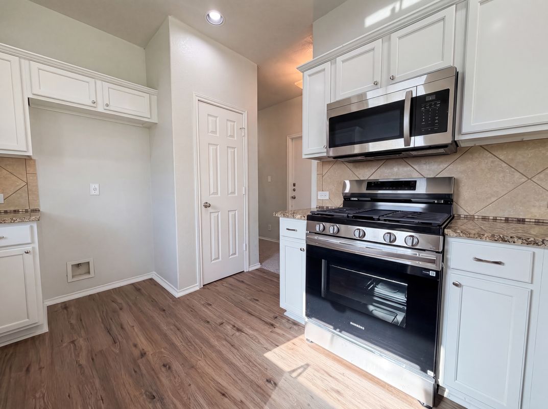 Photo 8 of 16 of 2886 Oakbranch Rdg, New Braunfels, TX