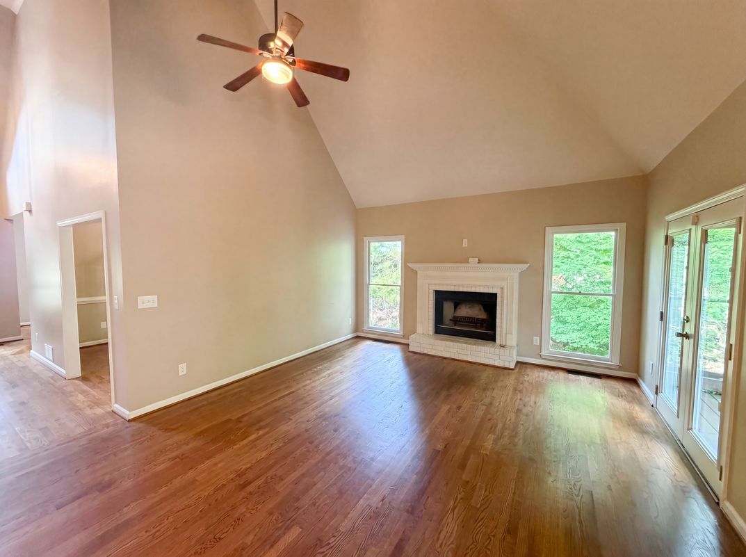 Photo 7 of 34 of 2299 Camden Dr SW, Marietta, GA