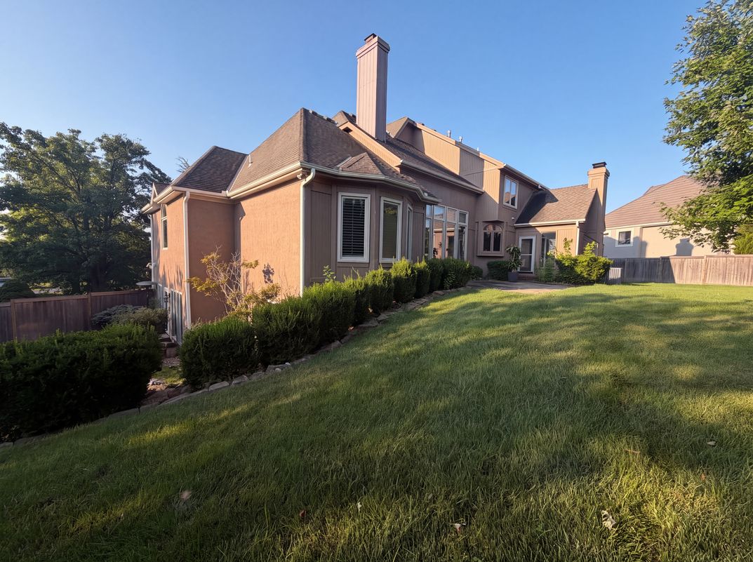 Photo 31 of 34 of 6003 N Cosby Ct, Kansas City, MO