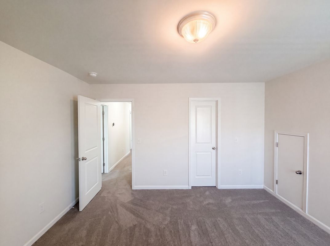 Photo 19 of 28 of 6800 Olivia Ct, Whitsett, NC