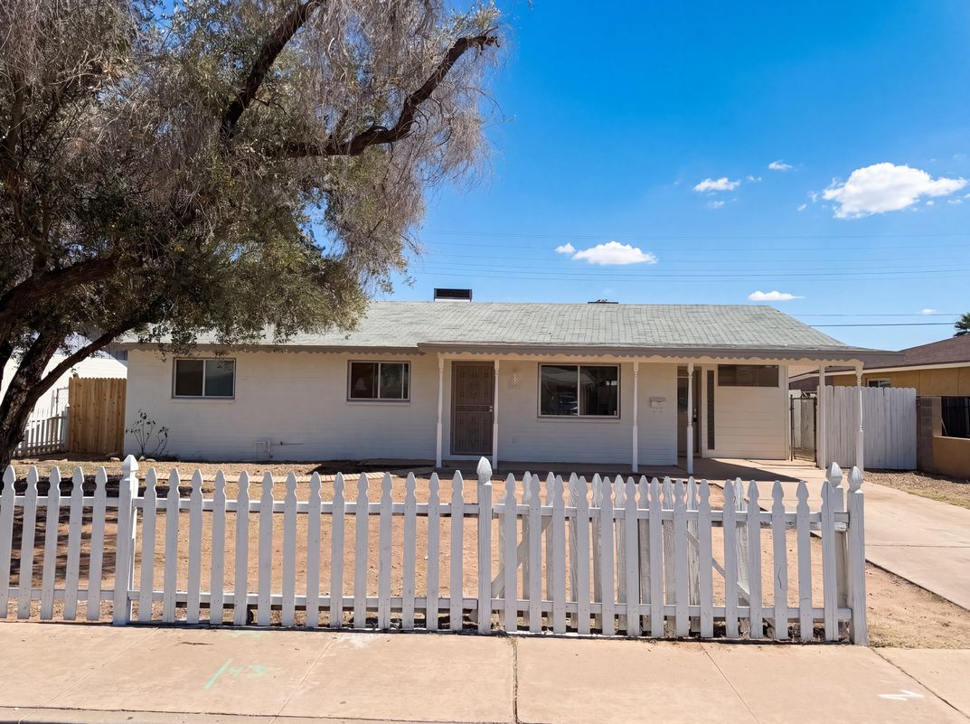 Property photo 1 of 1457 W 7th Ave