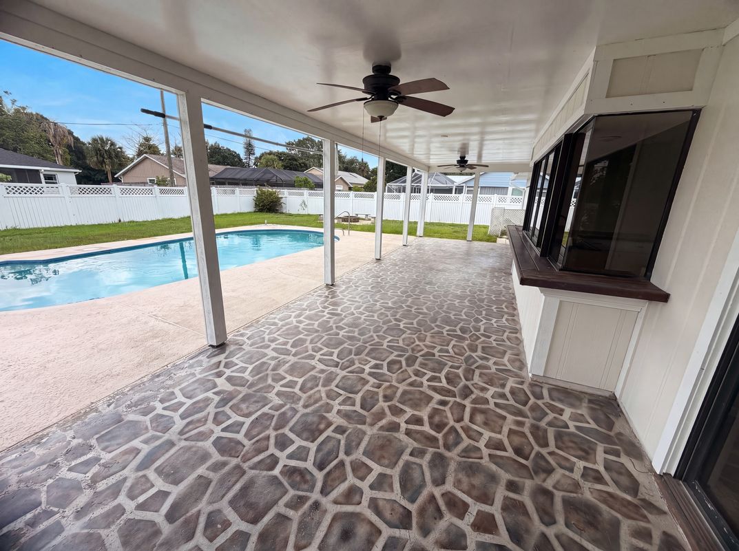 Photo 37 of 38 of 2305 SW Fern Cir, Port Saint Lucie, FL