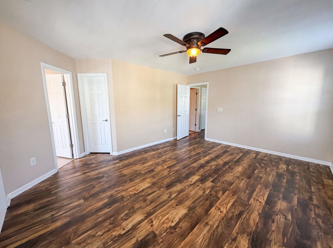 Photo 13 of 20 of 9006 Parlor Dr, Ladson, SC