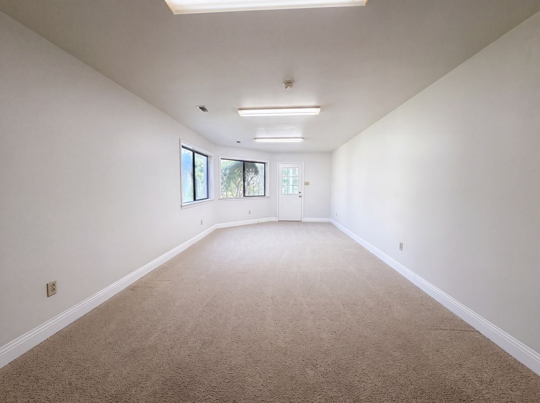 Photo 15 of 23 of 7632 Westwind Dr, Fort Worth, TX