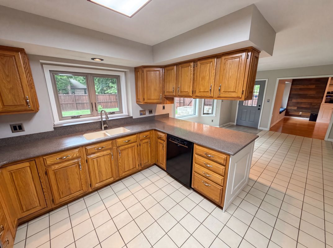 Photo 6 of 27 of 656 MacBeth Dr, Avon, IN