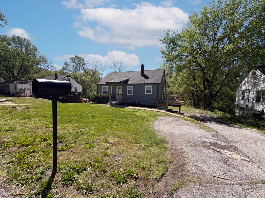 Photo 15 of 19 of 5525 Yecker Ave, Kansas City, KS
