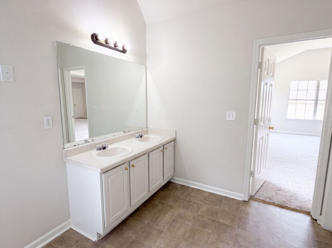 Photo 22 of 33 of 1672 Bennett Dr, McDonough, GA