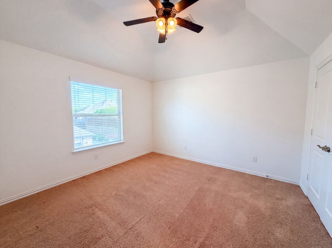 Photo 23 of 34 of 4305 Curlew Ln, Garland, TX