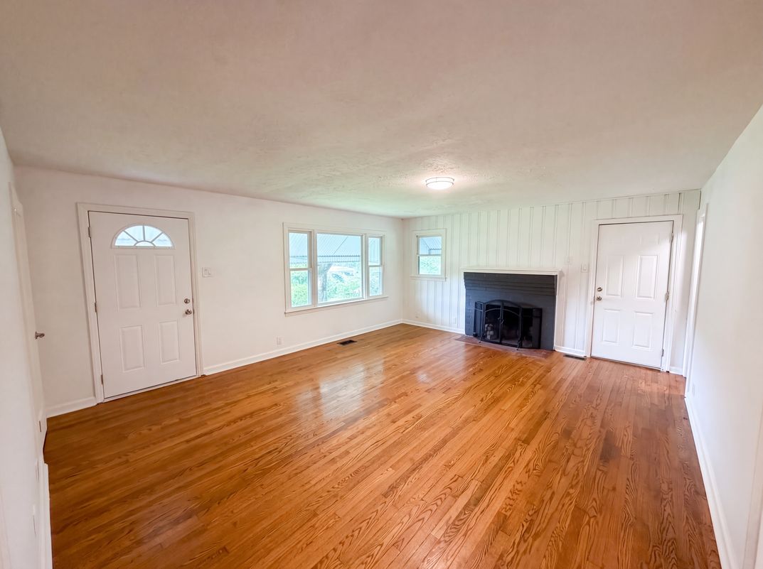 Photo 18 of 29 of 119 Old State Cir, Powell, TN