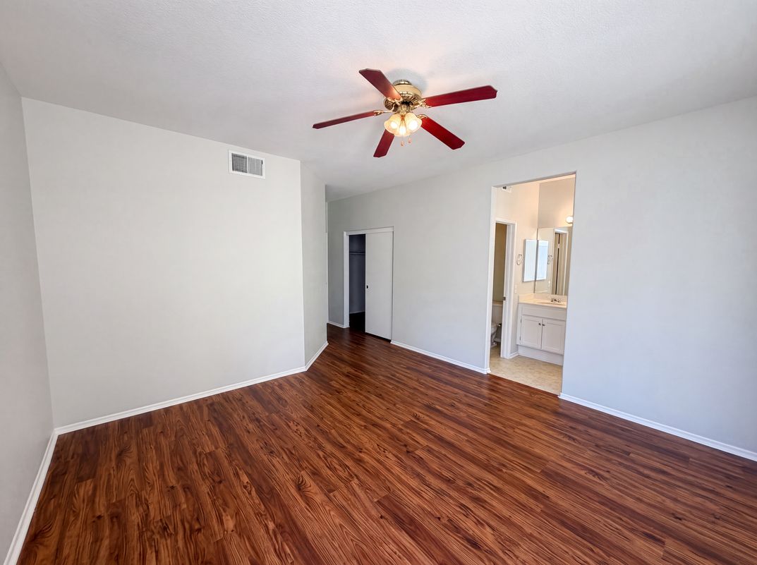 Photo 4 of 28 of 13477 Fairfield Dr, Corona, CA
