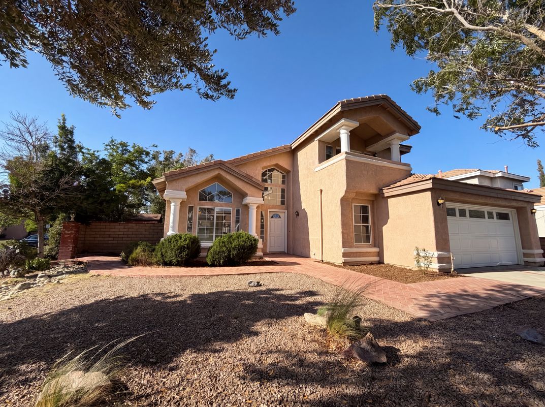 Property photo 1 of 5545 W Avenue L6